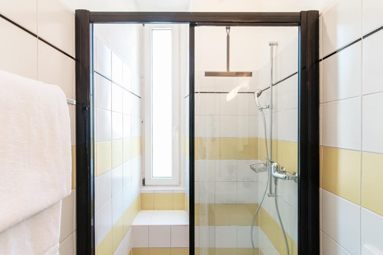 Giuka Apartment By Quokka 360 - Close To The Station Massagno Exteriör bild